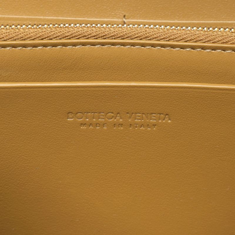 ボッテガ ヴェネタ 二つ折り長財布