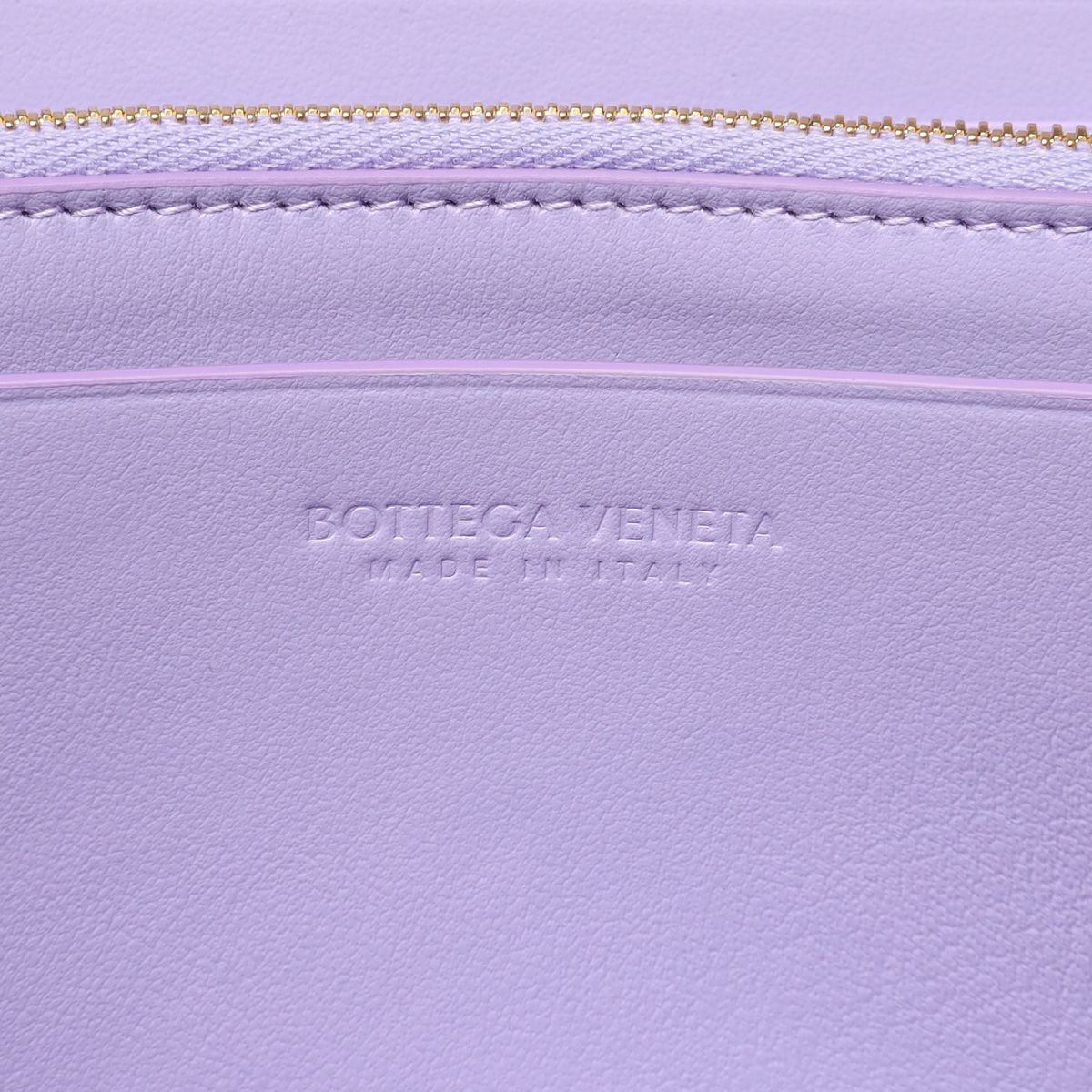 ボッテガ ヴェネタ 二つ折り長財布