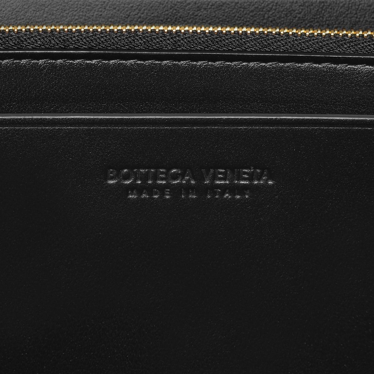 ボッテガ ヴェネタ 二つ折り長財布