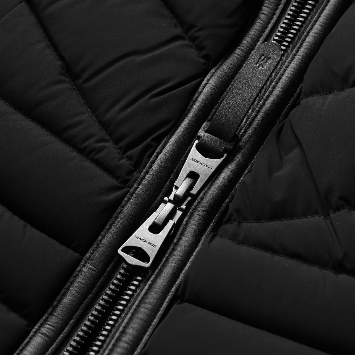 マッカージュ ファー＆フード付 ダウン ジャケット