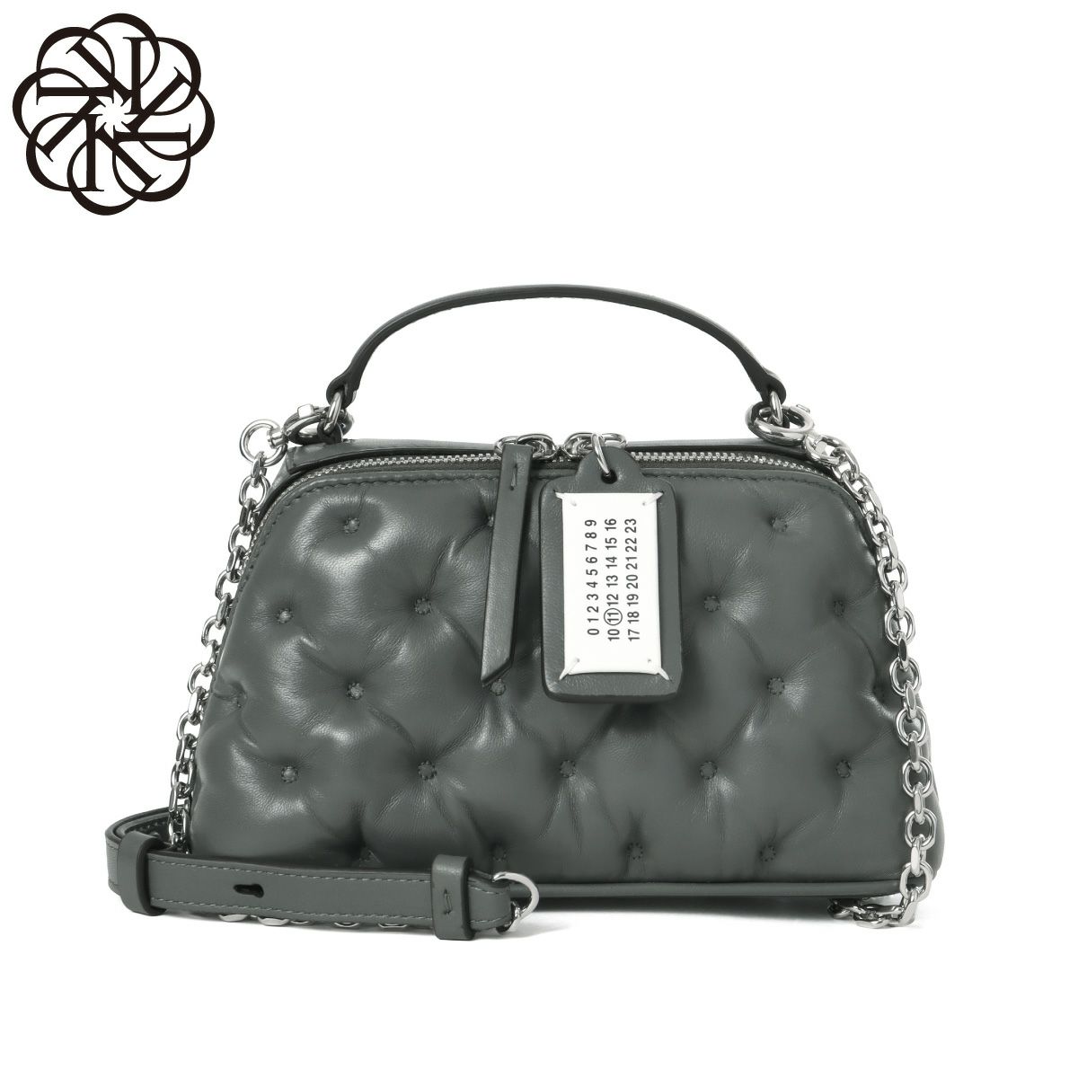 #FF0921【初版】 FENDI 財布 7M0210 A9XS F0R2A｜インポートショップDOUBLE（ドゥーブル）